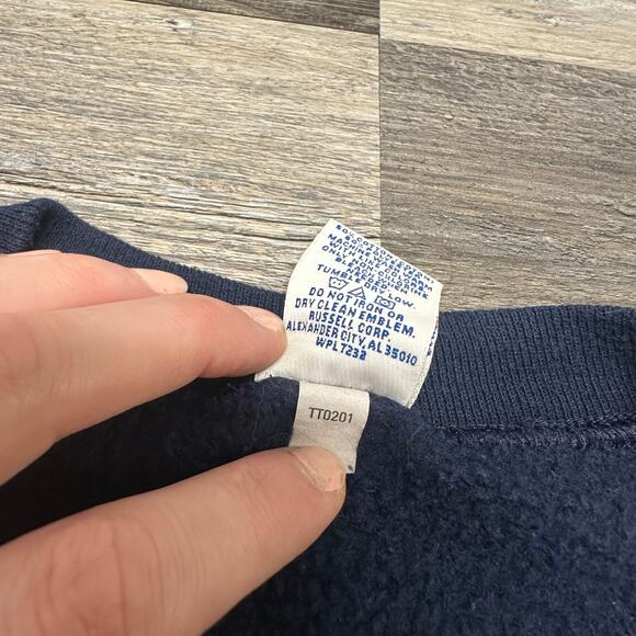 Vintage Russell Athletic Lyceum University Wreath Graphic Mens 2XL Sweatshirt - Picture 3 of 8